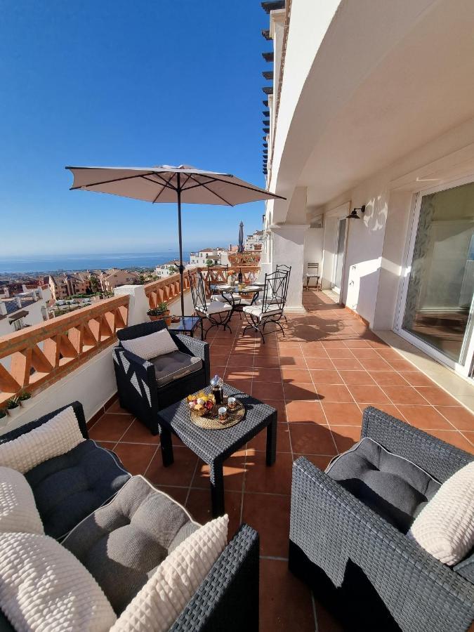 Elegant Apartment With Fantastic Views At The Top Of Calahonda Sitio de Calahonda 外观 照片